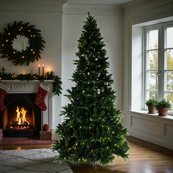 Novogodišnja jelka zelena