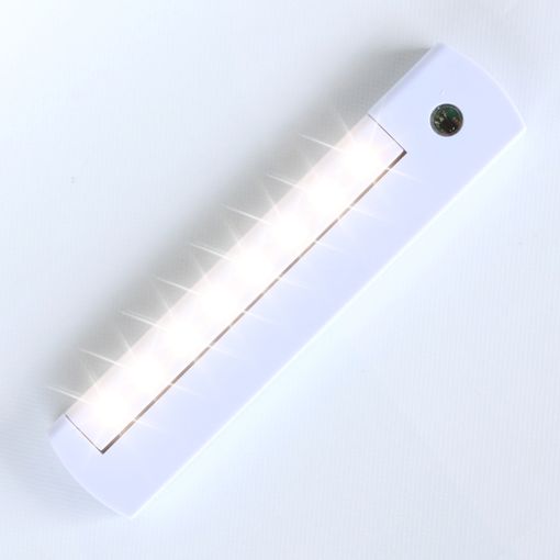 Grundig lampa za orman