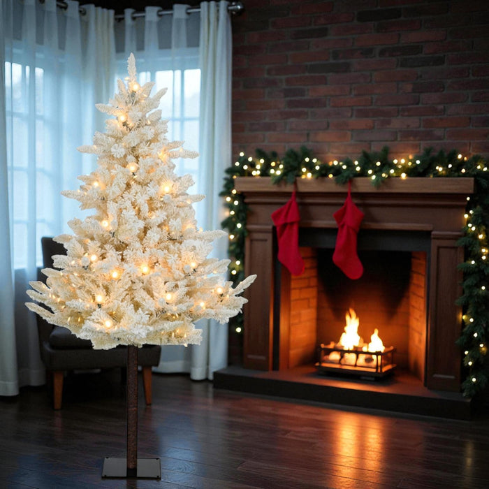 novogodisnja jelka sa led lampicama